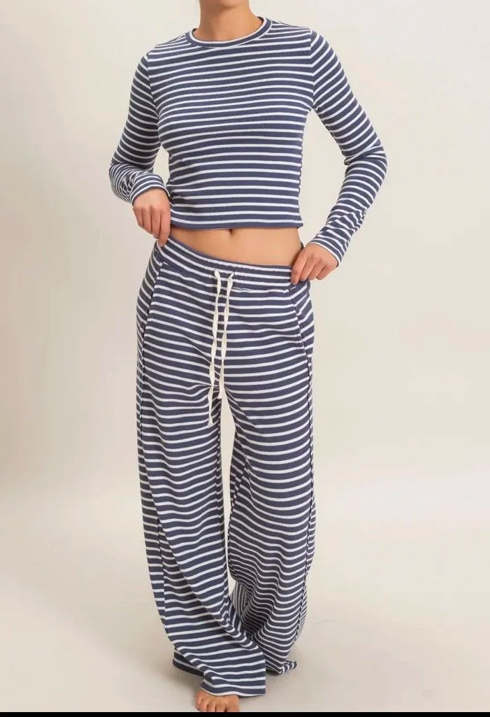 TOP - Cloud 9 Striped Set