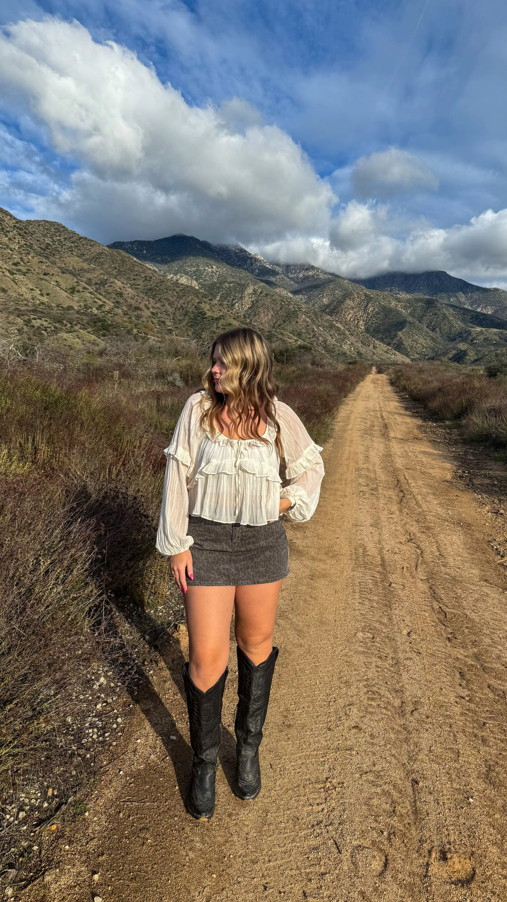 Magnolia Cream Top