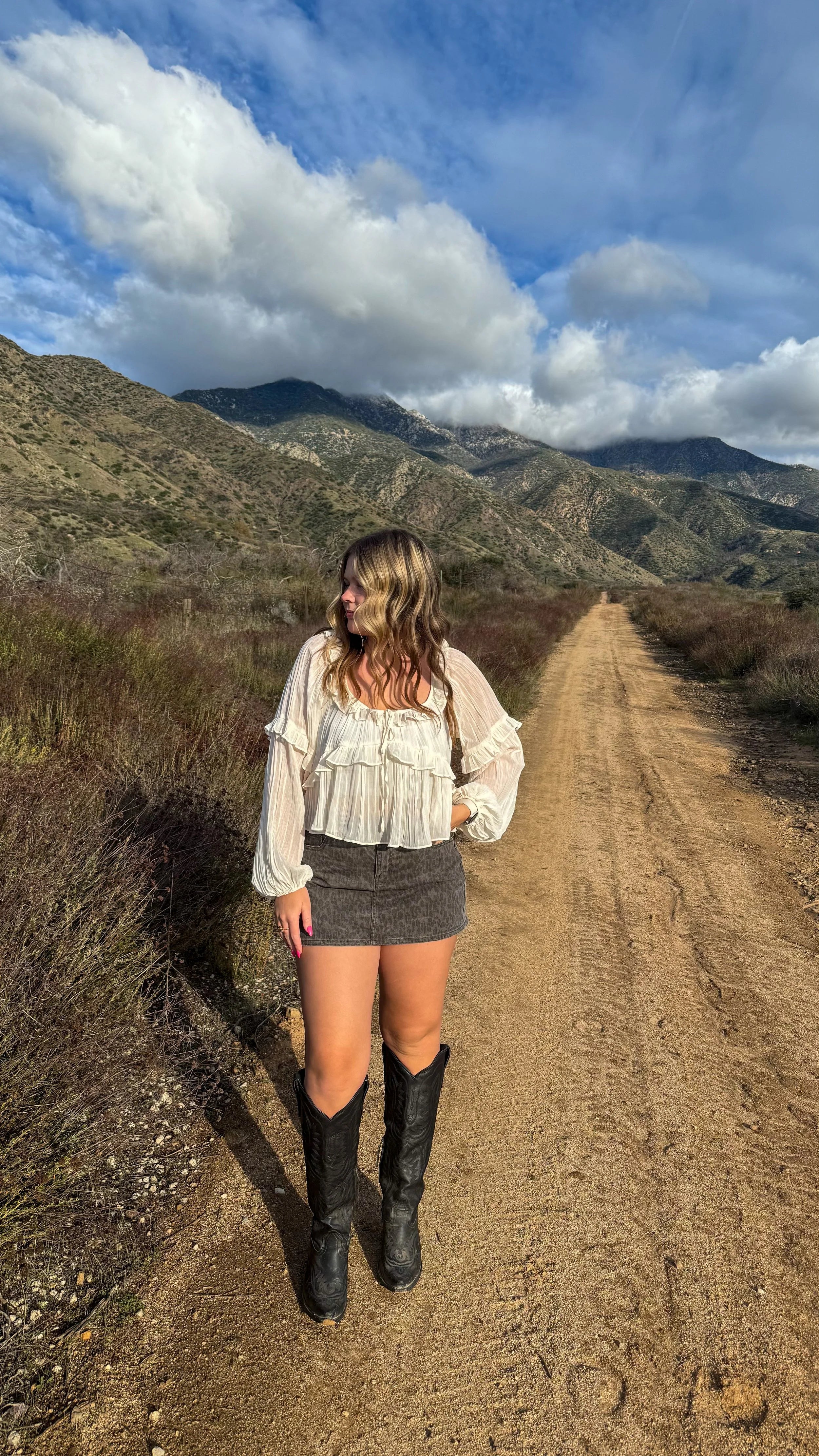 Magnolia Cream Top