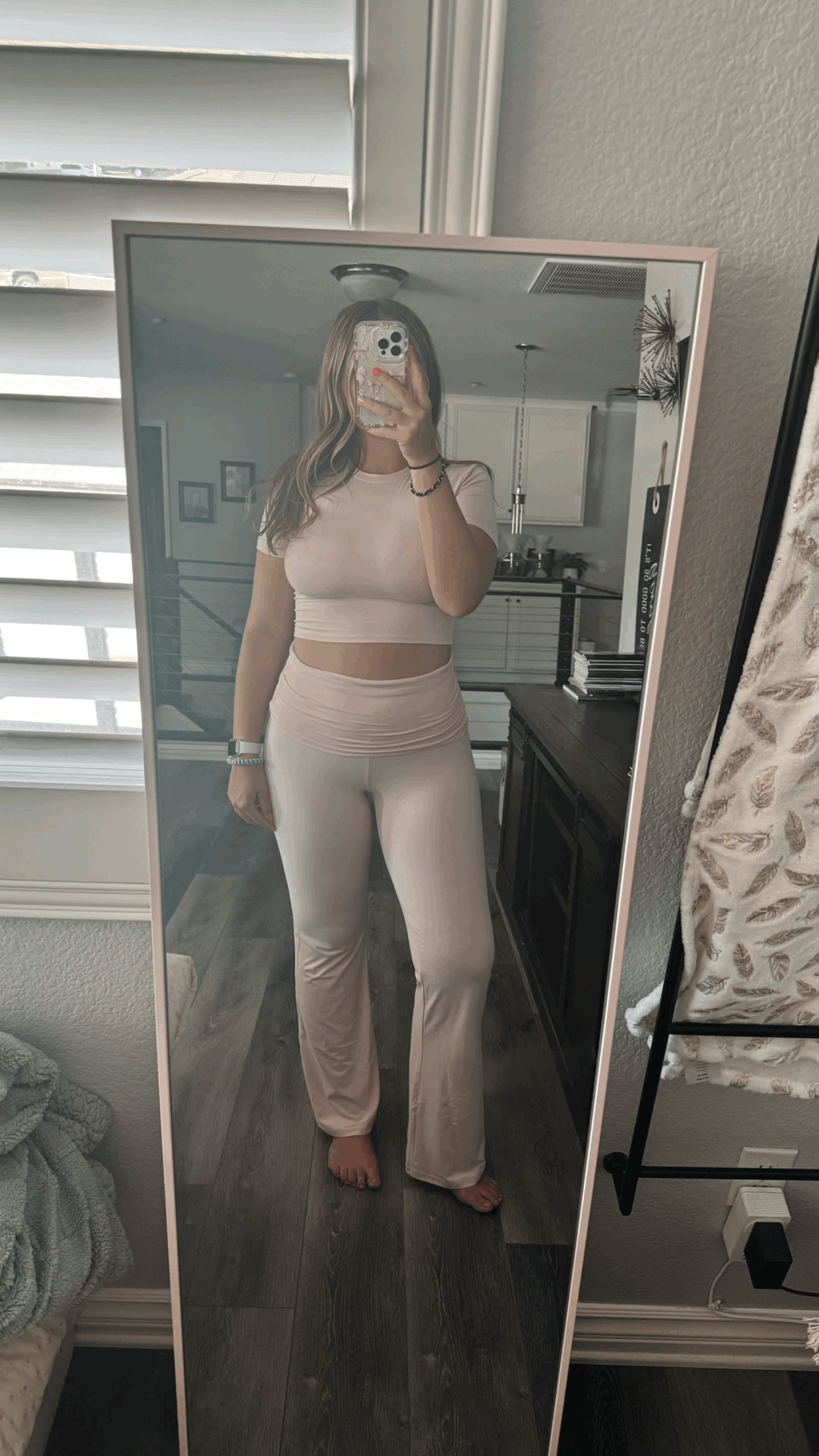 BOTTOMS - Blushin' Babe